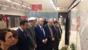 Dépôt de gerbe au métro de Bruxelles 