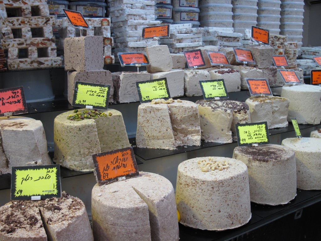 Le stand de Halva au Marché Mahane Yehuda à Jerusalem