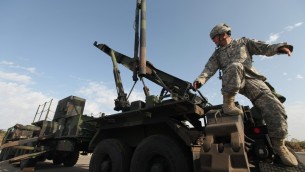 US Army officers stand at a Patriot anti-missile battery site during a joint Israeli-US air-defense exercise in Tel Aviv in 2009. (photo credit: Ziv Koren/Flash90) US Army officers stand at a Patriot anti-missile battery site during a joint Israeli-US air-defense exercise in Tel Aviv in 2009. (photo credit: Ziv Koren/Flash90)