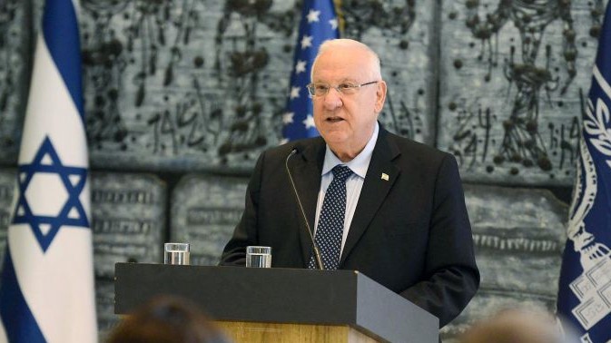 Reuven Rivlin meets with US House Democrats at his residence on August 5, 2015. (Mark Neyman/ GPO) Reuven Rivlin meets with US House Democrats at his residence on August 5, 2015. (Mark Neyman/ GPO)