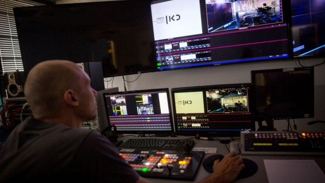 The newly built control room at the offices of the Israeli Public Broadcasting Corporation, in Tel Aviv. August 29, 2016. (Miriam Alster/FLASH90)