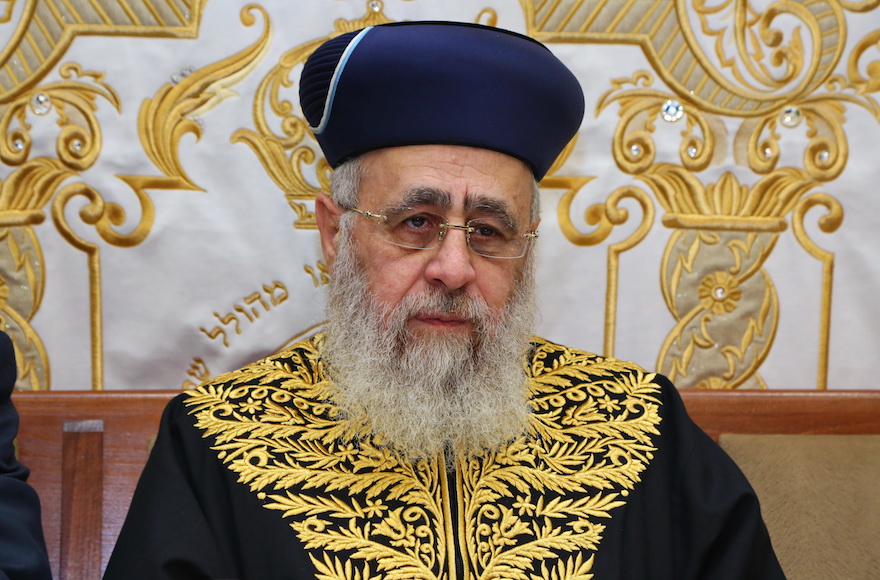 sephardi-chief-rabbi-women-can-do-the-laundry-in-the-army-not-serve